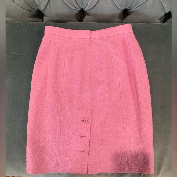 Vintage Chanel Suit Set - Picture 3 of 8